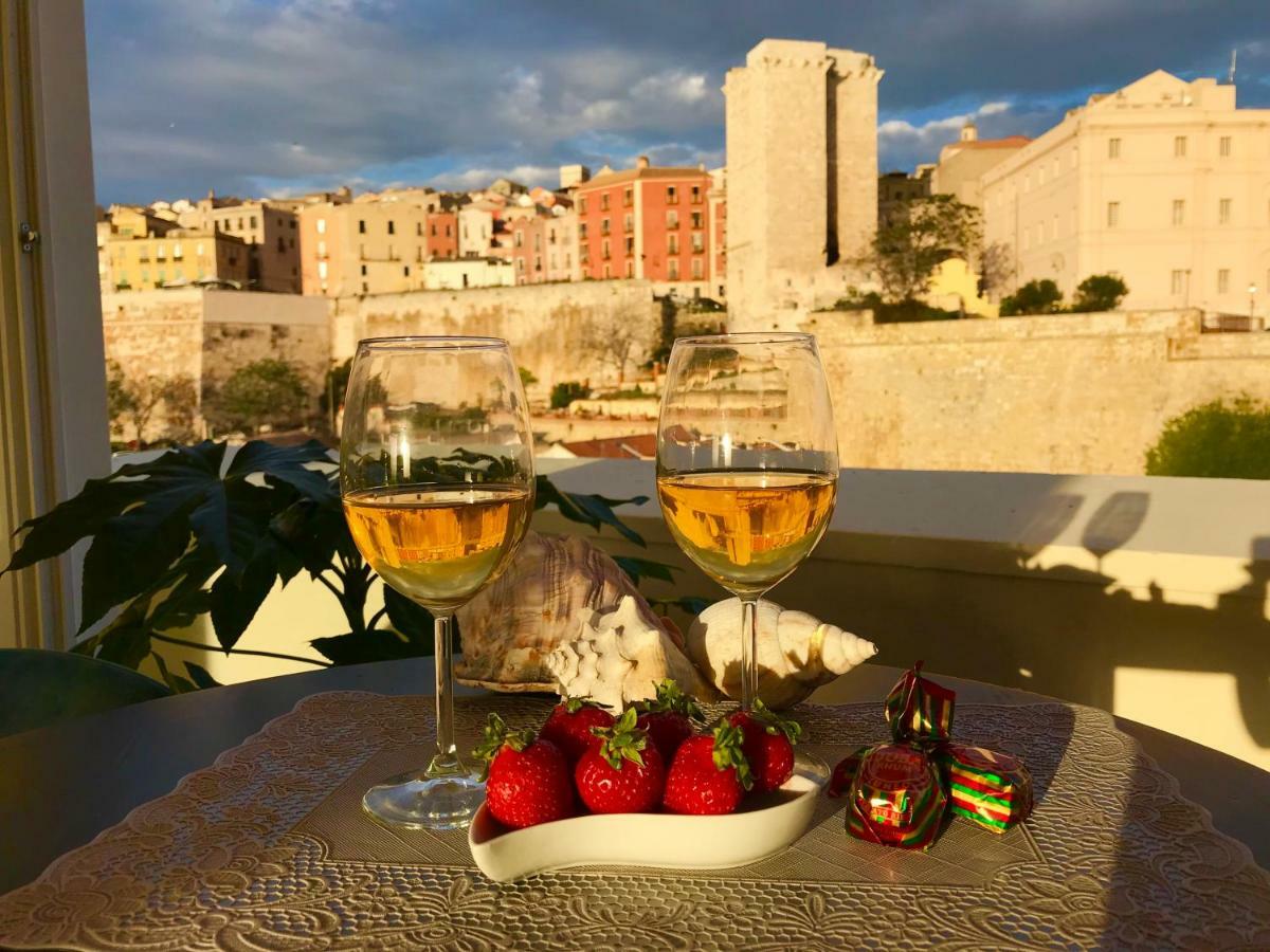 Vista Suites - Piazza Yenne كالياري المظهر الخارجي الصورة