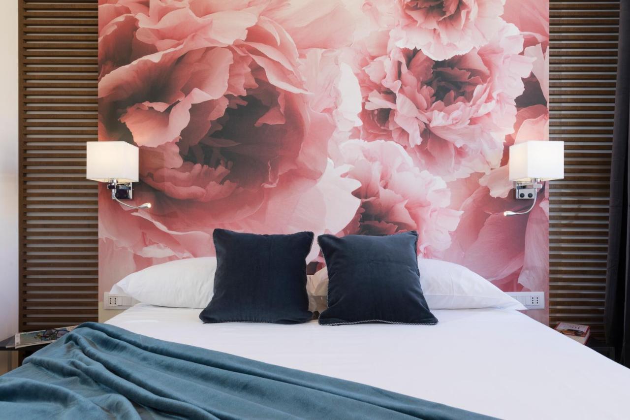 Vista Suites - Piazza Yenne كالياري المظهر الخارجي الصورة