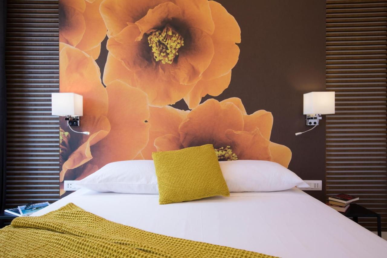 Vista Suites - Piazza Yenne كالياري المظهر الخارجي الصورة