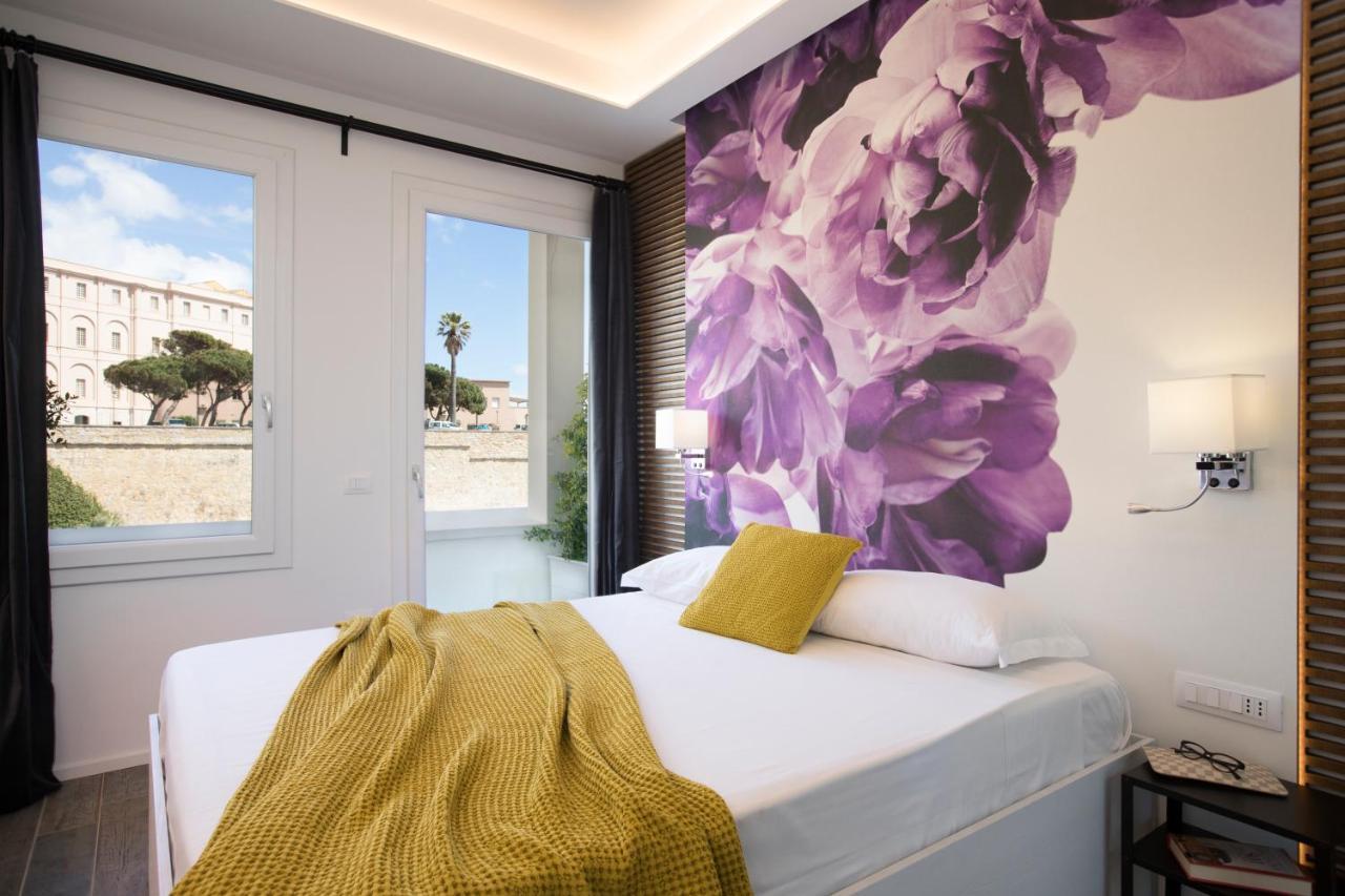 Vista Suites - Piazza Yenne كالياري المظهر الخارجي الصورة