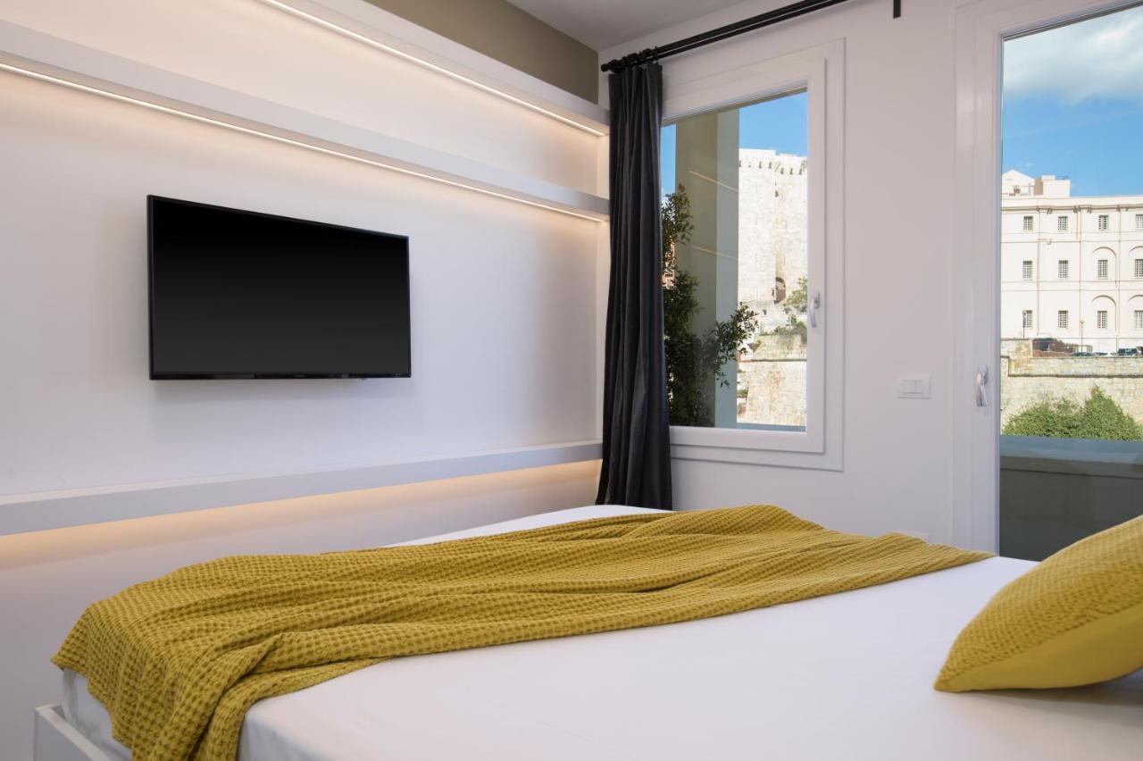 Vista Suites - Piazza Yenne كالياري المظهر الخارجي الصورة